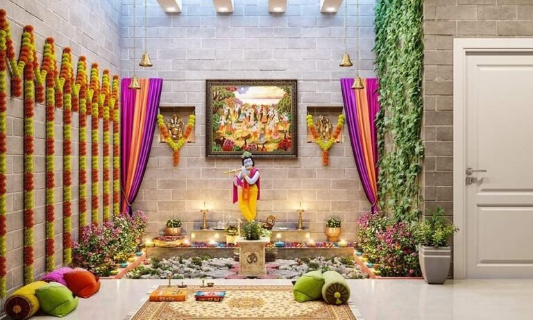janmashtami-decoration-ideas-at-home-with-incorporate-theme-1